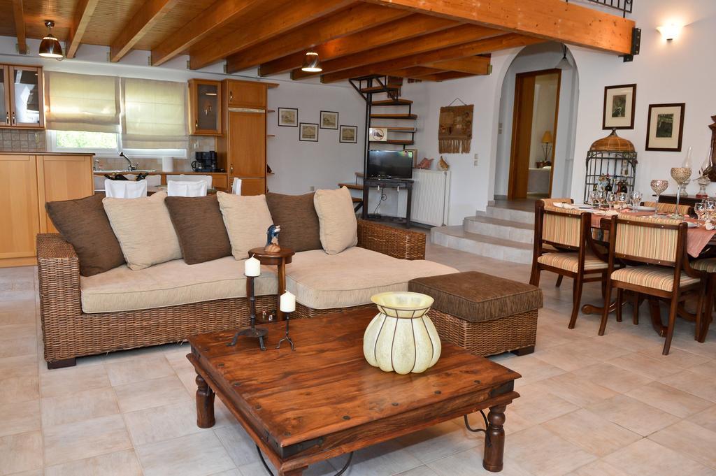 Dimeon Villa กาโตอาคายา ห้อง รูปภาพ